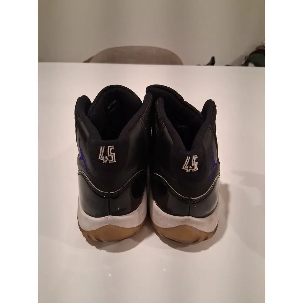 Air Jordan 11 Retro 